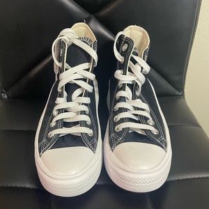 Converse Chuck Taylor Platform